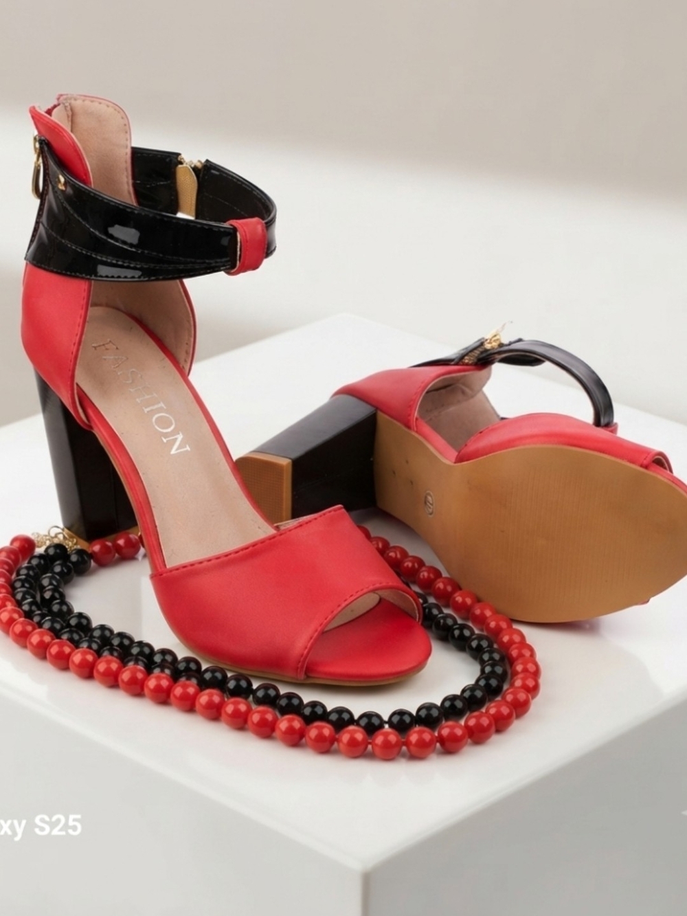 NEW Red & Black Open Toe Heeled Booties Sandals Size 40 (US 8.5-9) Back Zipper B